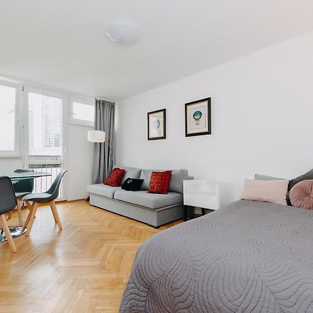 V Ajax Warsaw Bed&Breakfast Rooms Zewnętrze zdjęcie